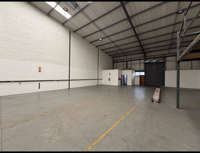 666M² WAREHOUSE TO LET IN HALFWAY HOUSE